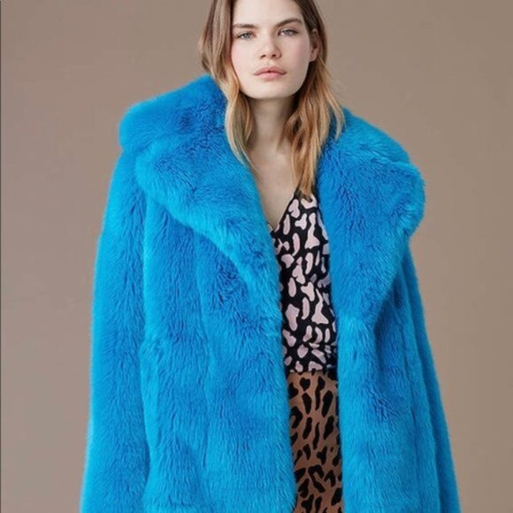 💥INSANELY BEAUTIFUL💥DVF Luxurious Collared Faux Fur Jacket in Cerulean Blue - Picture 8 of 16